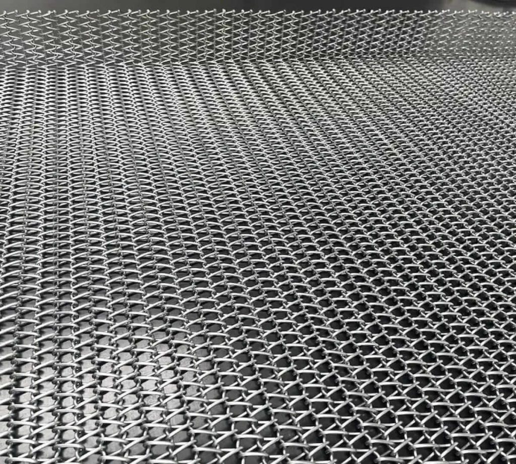 Esteira Metálica Balanceada em MG para Produção Industrial